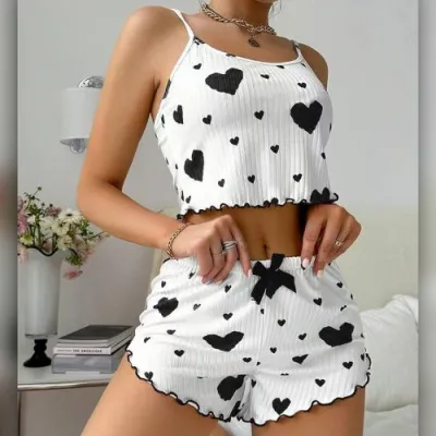 Pyjama Femme sexy 2 Pièces – Ensemble culotte & Débardeur Imprimé Cœurs - Confort & Style - Noir_Blanc